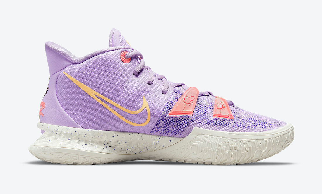 NIKE KYRIE 7 „TÖCHTER“ SNEAKERS