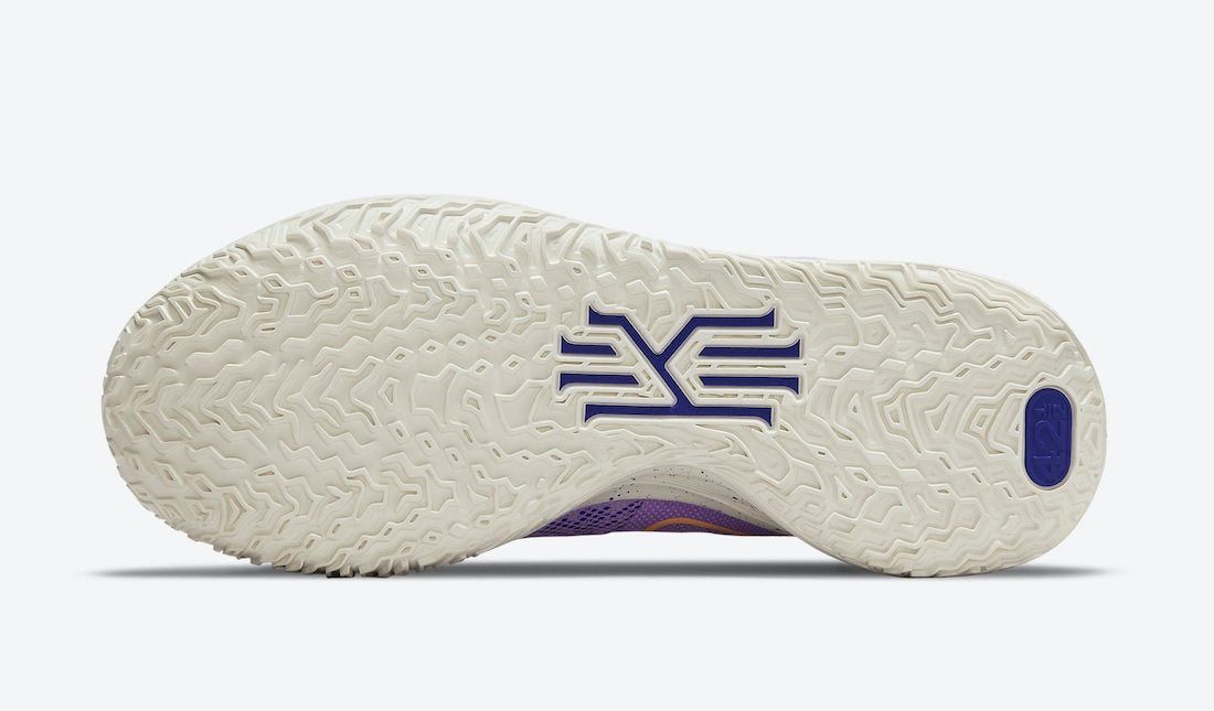 NIKE KYRIE 7 „TÖCHTER“ SNEAKERS
