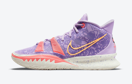 NIKE KYRIE 7 „TÖCHTER“ SNEAKERS
