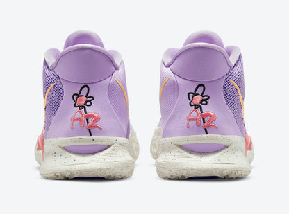 NIKE KYRIE 7 „TÖCHTER“ SNEAKERS