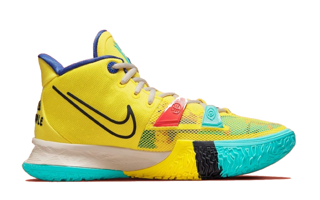 NIKE KYRIE 7 „1 WORLD 1 PEOPLES“ SNEAKERS