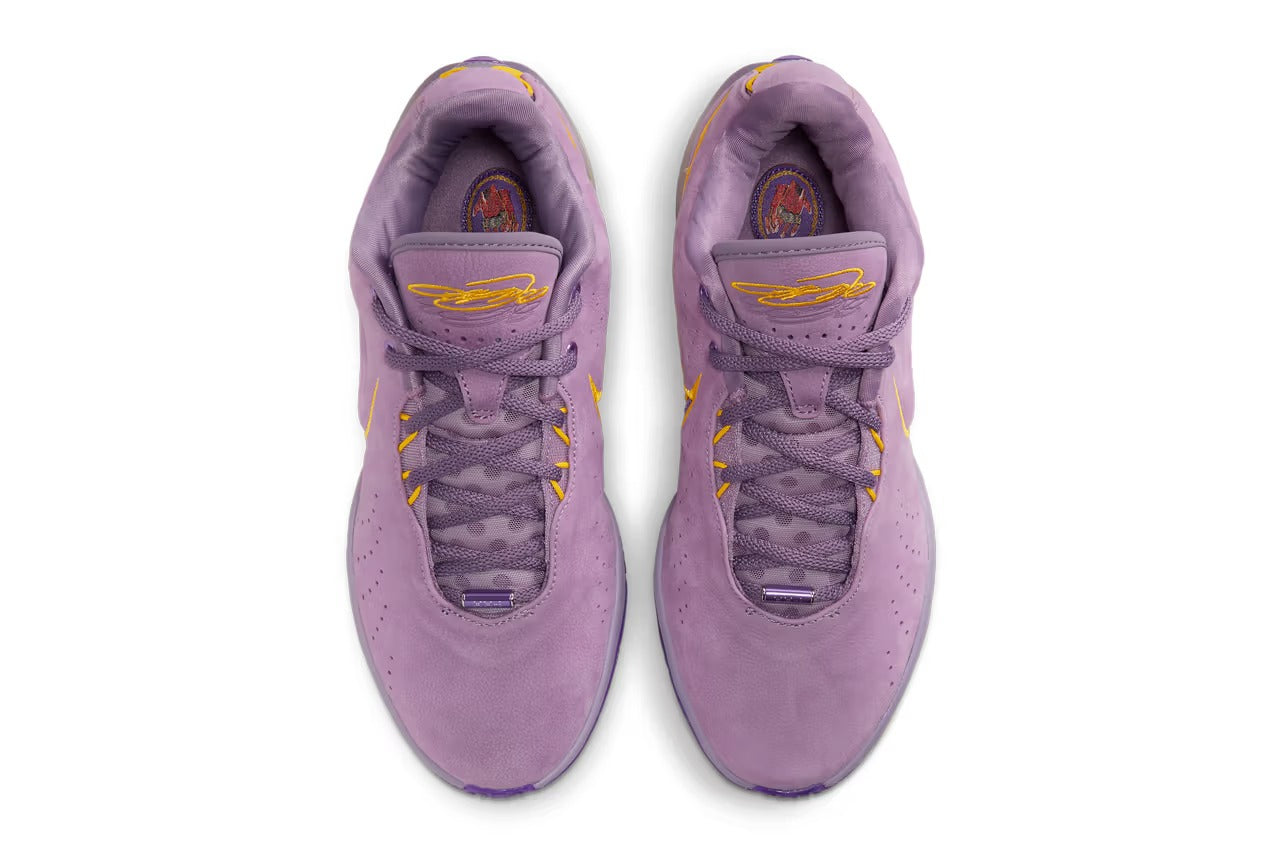 NIKE LEBRON 21 „Lila Regen“
