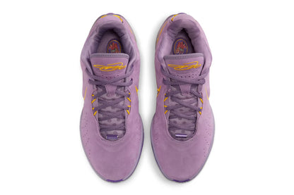 NIKE LEBRON 21 „Lila Regen“