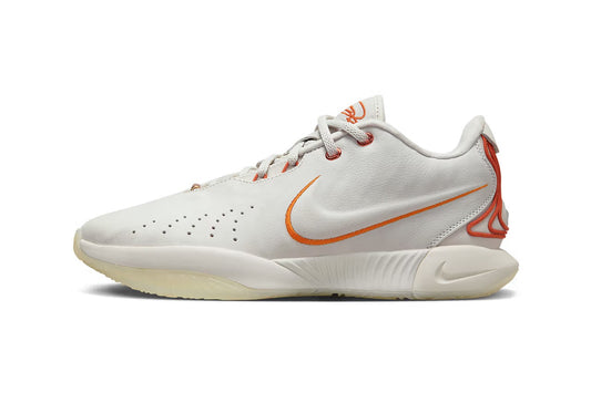 NIKE LEBRON 21 „AKOYA“