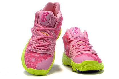 KYRIE 5 X SPONGEBOB SQUAREPANTS „PATRICK“ SNEAKERS